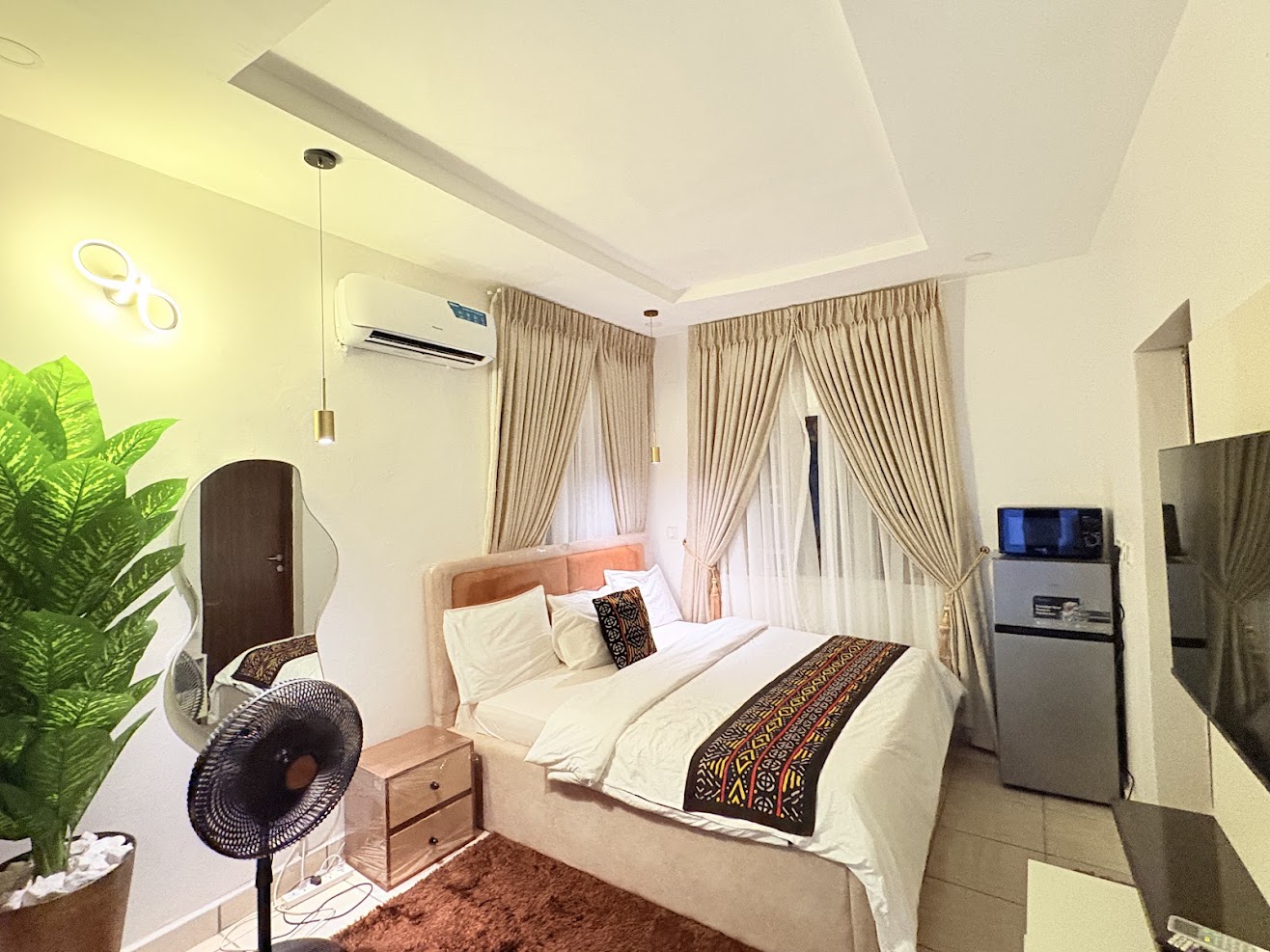 Hoolio Studios – Wuye